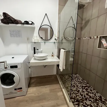 Feeling Like Apartament *