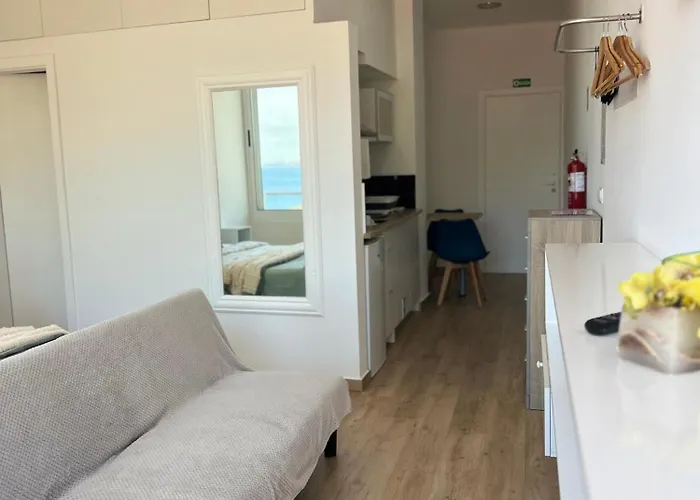 Feeling Like Apartment *